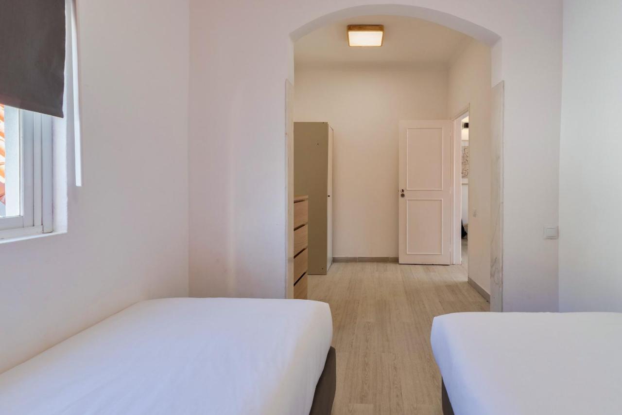 Omega Apartment Setúbal Exteriör bild